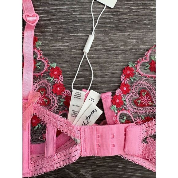 NWT For Love & Lemons Doiley Heart Bra In Pink Size 32C - Picture 4 of 5